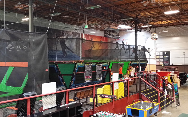 成人蹦床設備 成人蹦床設備