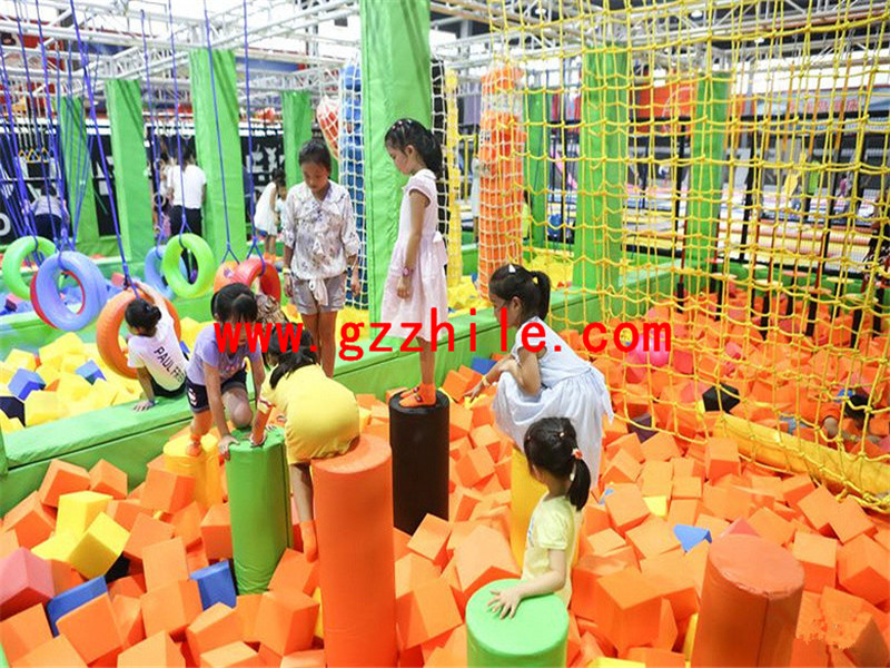 1526979795124479.jpg 淘氣堡,室内淘氣堡,室内淘氣堡兒童樂園,室内水上樂園,淘氣堡廠家,淘氣堡設計,室内兒童樂園設備,兒童樂園廠家,超級蹦床,蹦床主題公園